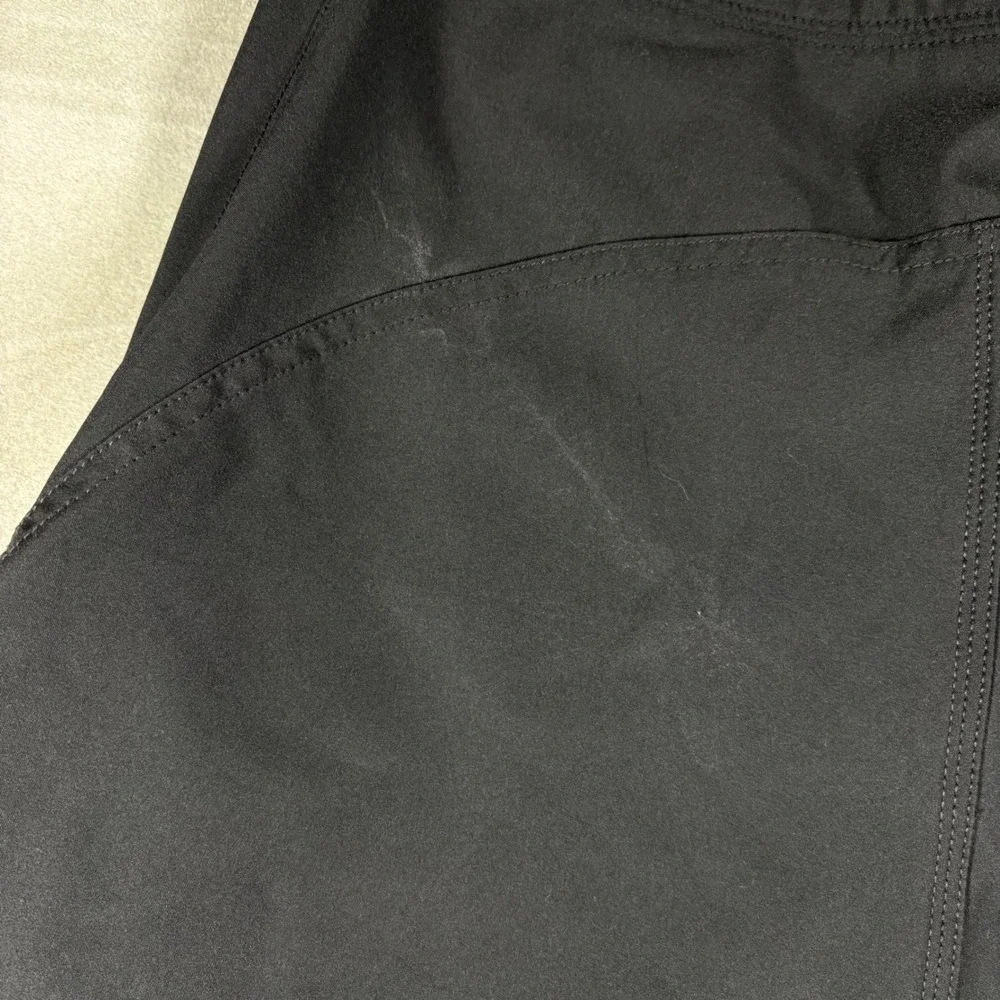 Vintage Y2K Oakley Mens Black Board Shorts Size 34 Lace Up Cargo Pocket Stretch